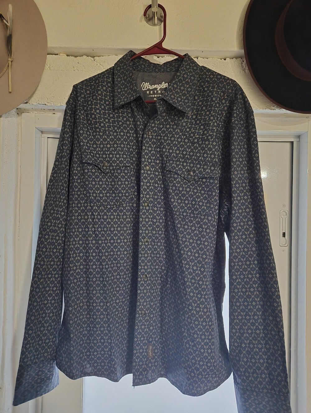 Wrangler Retro Patterned Button-Up Shirt - Dark Blue